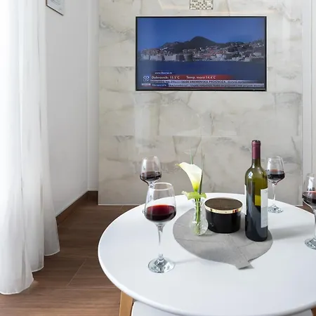 アパート フローラ