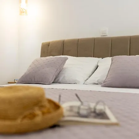 アパート フローラ ドゥブロブニク