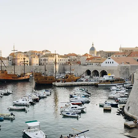 アパート フローラ ドゥブロブニク