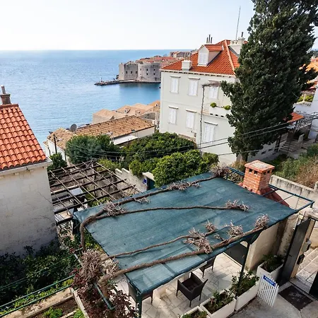 公寓 弗罗拉公寓 *